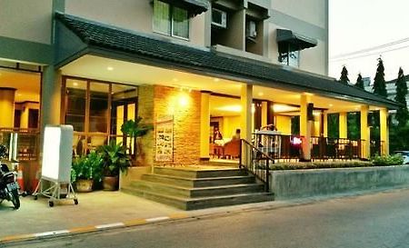 People Place Boutique In Town Hotel - Sha Extra Plus Chiang Mai Zewnętrze zdjęcie