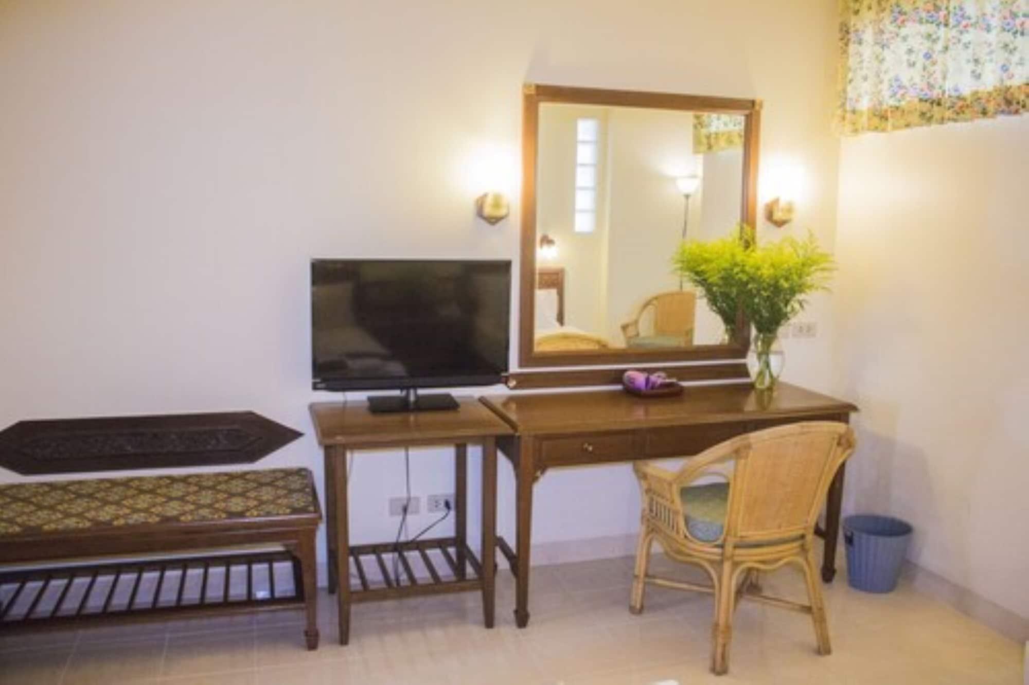 People Place Boutique In Town Hotel - Sha Extra Plus Chiang Mai Zewnętrze zdjęcie